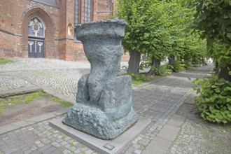 Life-size II by Heinz Breloh, Bronze sculpture, Modern art, Abstract art, Church door, UNESCO, St.
