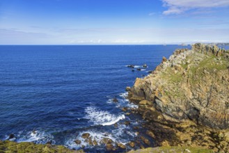Rocky coast with a scenics sea view towards the horizon a sunny summer day by the sea, Crozon