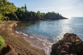Picturesque beach and red rocks, Calanque Notre Dame, Saint-Raphaël, Massif de l'Esterel, Esterel
