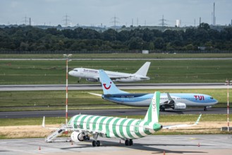 Düsseldorf Airport, Condor Airbus A321-200, aircraft on the apron, TUIFly Boeing 737 on the way to