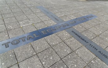 Total Eclipse the Sun memorial, Wednesday 11 August 1999, Plymouth, Devon, England, UK