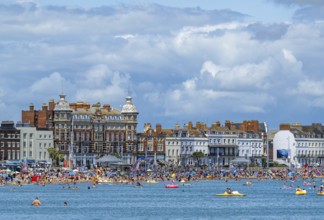 Beach and seaside in Weymouth, Esplanade, Weymouth, Dorset, England, United Kingdom