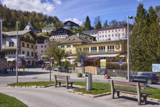 Historic old town, long shot, general architecture, historic buildings, lawn, lantern, mountain