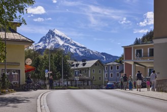 Mountain Watzmann, snow-covered mountain, general architecture, pedestrians as secondary motif,