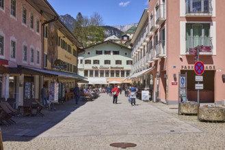 Pedestrian zone, Cafe Forstner, general architecture, residential and commercial buildings, retail
