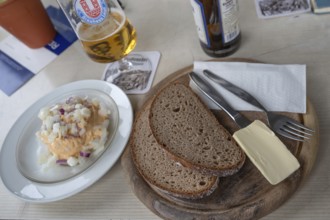 Brotzeit in Franconia, Franconian Obazda, prepared cheese served with bread in an inn, Franconia,
