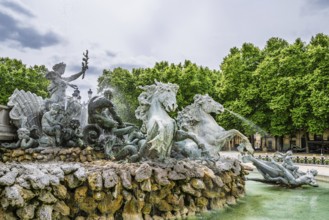 Fontaine du Char du Triomphe de la Concorde, Place des Quinconces, Bordeaux, Gironde,