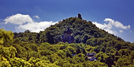 The Drachenfels mountain with Drachenburg Castle and the castle ruins, Siebengebirge, Königswinter,