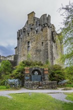 Eilean Donan Castle, Loch Duich, Isle of Skye, Highlands, Scotland, UK