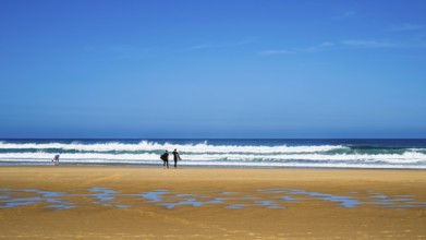 Surfer on Contis beach, Saint Julien en Born, Saint-Julien-en-Born, Landes, France