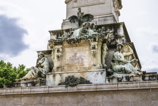 Fontaine du Char du Triomphe de la Concorde, Place des Quinconces, Bordeaux, Gironde,