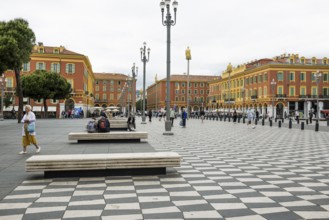 Square with classicist buildings in the old town, Place Masséna, Nice, Alpes Maritimes, Provence