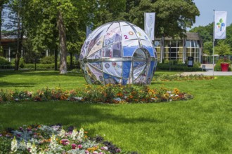 Park in front of the entrance to the garden show, globe, Bad Lippspringe, climatic health resort,