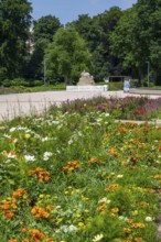 Flower bed and sand sculpture, Kaiser-Karls-Park, garden show, Bad Lippspringe, climatic health