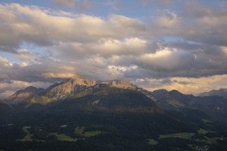 Dramatic view from the Kneifelspitze to Hoher Göll and the Kehlsteinhaus