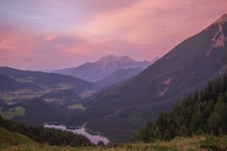 Magical sunset at the Halsalm above the Hintersee with a view of the Hoher Göll