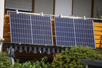 Balcony power station on a detached house