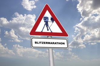 (Photomontage) Speed camera marathon Symbolic image: sign with the words BLITZERMARATHON and a