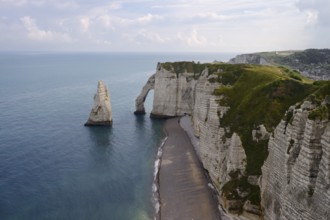 Cliffs with the Falaise d'Aval rock gate and the Aiguille d'Etretat rock needle, Etretat, Alabaster