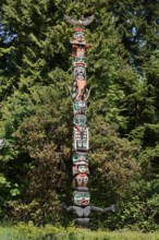 Totem Pole, Ga'akstalas Totem Pole, Stanley Park, Vancouver, British Columbia, Canada