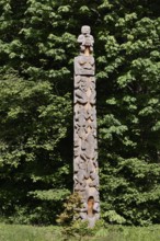 Totem Pole, Beaver Crest Totem Pole, Stanley Park, Vancouver, British Columbia, Canada