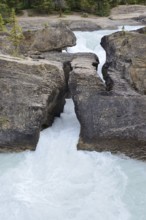 Natural Bridge, Kicking Horse River, Yoho National Park, British Columbia, Canada
