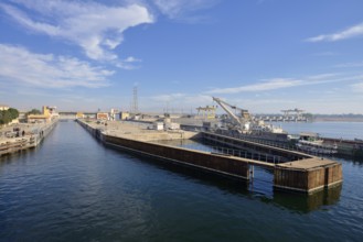 Esna ship lock, Esna barrage, Esna, Egypt