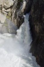 Sunwapta Falls waterfall, Sunwapta River, Icefields Parkway, Jasper National Park, Alberta, Canada