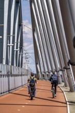 Cycle and pedestrian bridge Snelbinder Brug, over the river Waal near Nijmegen, was added to the