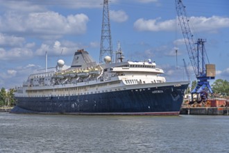 Astoria, cruise ship originally transatlantic ocean liner MS Stockholm, to be dismantled by ship