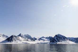 Glacier tongue, ice, mountain range, sea, Smeerenburg, Spitsbergen, Svalbard