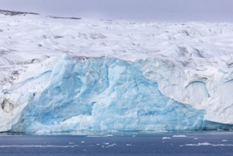 Glacier tongue, ice, Lillienhöökbreen, Spitsbergen, Svalbard