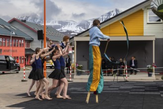 Children's group performing gymnastics at the reception for King Harald at the end of coal mining,