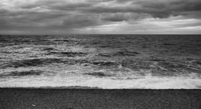 Surf, beach, pebble beach, Étretat, sea, clouds, black and white, Normandy, Seine-Maritime, France