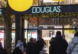 Douglas Perfumery branch in Königstraße Stutgart. Exterior view with neon sign and logo. Stuttgart,