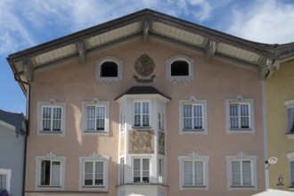 Gable house with air painting in Marktstraße, pedestrian zone, Bad Tölz, Upper Bavaria, Bavaria,