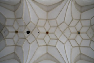 Deckengewölbe, Stadtpfarrkirche Mariä Himmelfahrt, Bad Tölz, Upper Bavaria, Bavaria, Germany