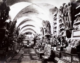 Capuchin Crypt, Le Catacombe dei Cappuccini, extensive crypt complex under the Capuchin monastery