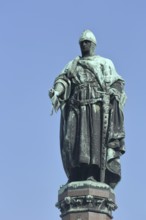 Market fountain with statue of Otto the Rich with sword, Margrave of Meissen, monument, Grünspan,
