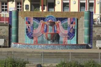 Hundertwasserbrunnen, modern art, Hundertwasser, wall mosaic, fountain, Bad Ems,