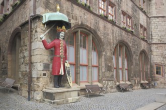 Roland statue with sword, coat of arms and crown, city coat of arms, Old Town Hall, Nordhausen,