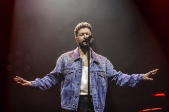 Calum Scott live on The Avenoir Tour at Berlin's Tempodrom on 04.11.2025