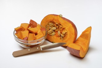 Hokkaido pumpkin, sliced with a knife
