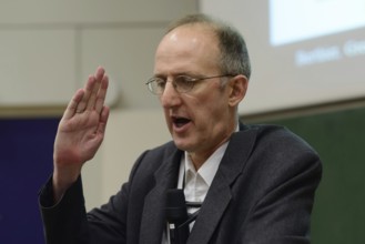Friedemann Pulvermüller in an introduction to linguistics, 08.02.2013