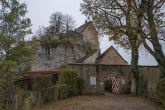 Pottenstein Castle, dating from around 1057 and 1070, today a museum, Pottenstein, Franconian
