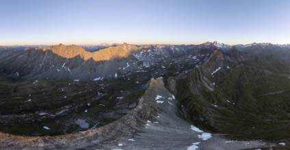 Sunrise 360° Alpine panorama, aerial view of Bachlenkenkopf, summit of the Großvenediger, Venediger