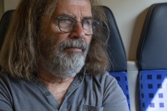 Portrait of man with beard and glasses, Franconia, Bavaria, Germany