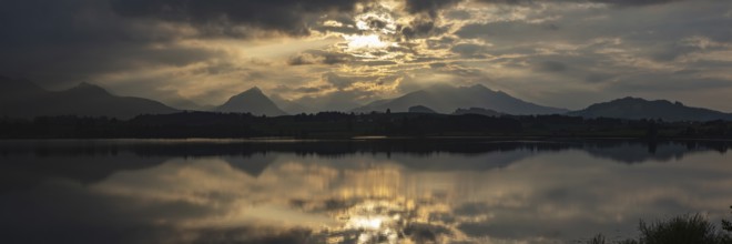 Sunset, Hopfensee, Hopfen am See, near Füssen, Ostallgäu, Allgäu, Bavaria, Germany
