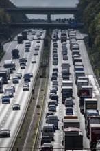 Traffic jam on the A3 motorway between the Hilden junction and the Mettmann junction, view to the