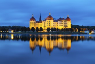 Moritzburg Castle in the blue hour, castle pond, reflection, sunset, Moritzburg, Saxony, Germany